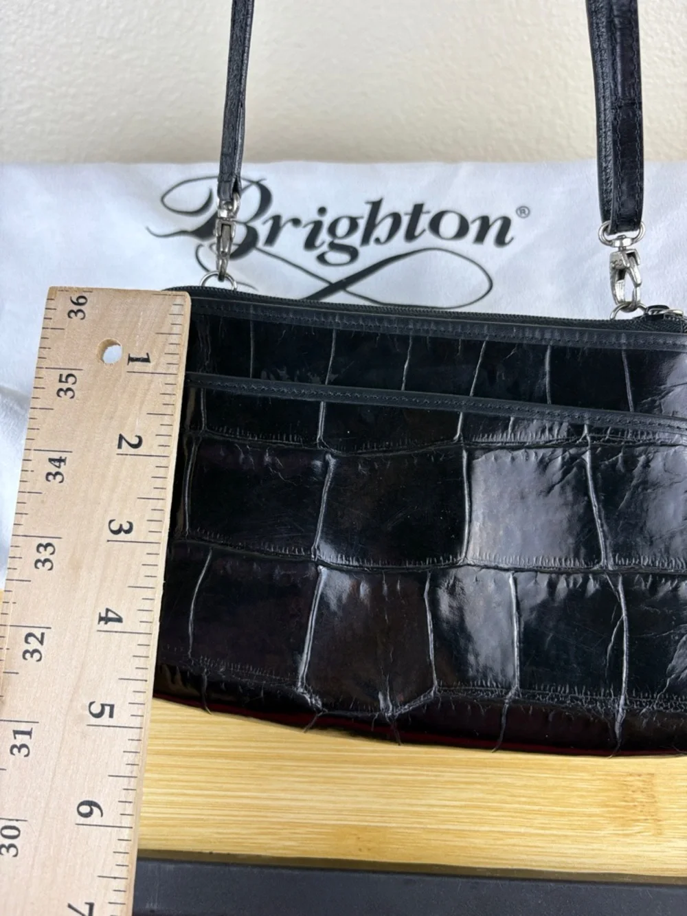 Brighton Black Croc-Embossed Crossbody Wallet Purse Heart Clasp W/Bag VTG